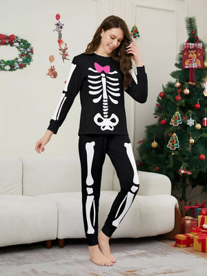 95% polyester, 5% spandex Care instructions: Machine wash cold pajama set in Kid with regular silhouette