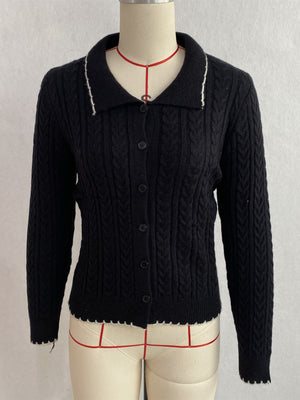 cardigan in Gray with cable knit and cable-knit