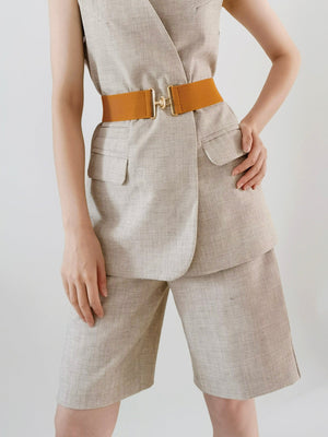 Caramel elastic waist belt with gold sculpted buckle detail