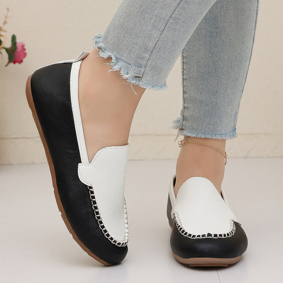 Round Toe Slip-Ons Style 10600142124 in Black with round toe