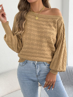 Burgundy pullover sweater with hip-length and pullover