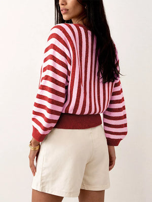 Deep Red crewneck sweater with hip-length and pullover
