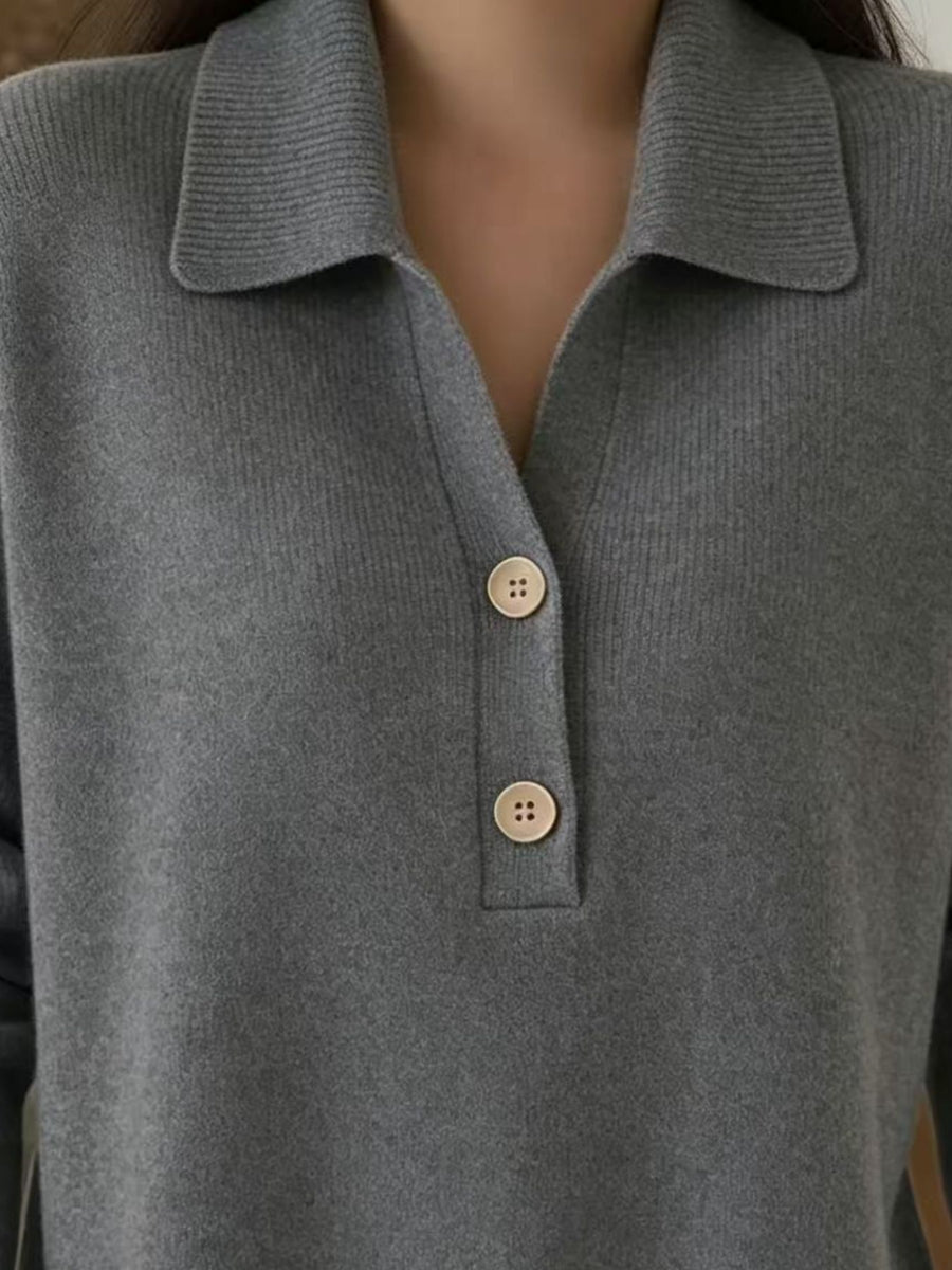 White pullover sweater with stretch and long sleeve