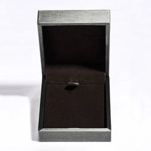 emerald green ring