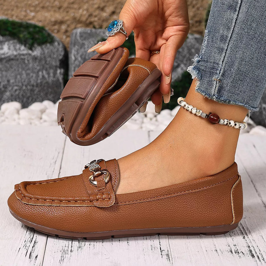 Round Toe Slip-ons in nude with round toe
