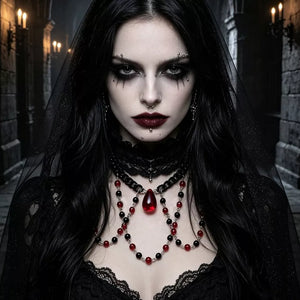 necklace in black with beaded and choker