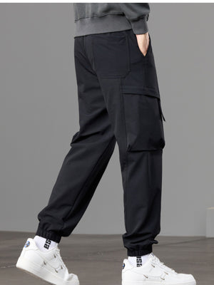 Men's Casual Cargo Joggers in Black with pocketed
