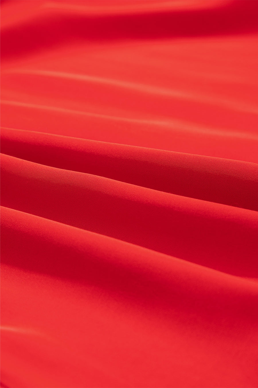 blouse in Scarlet with buttoned and hip-length