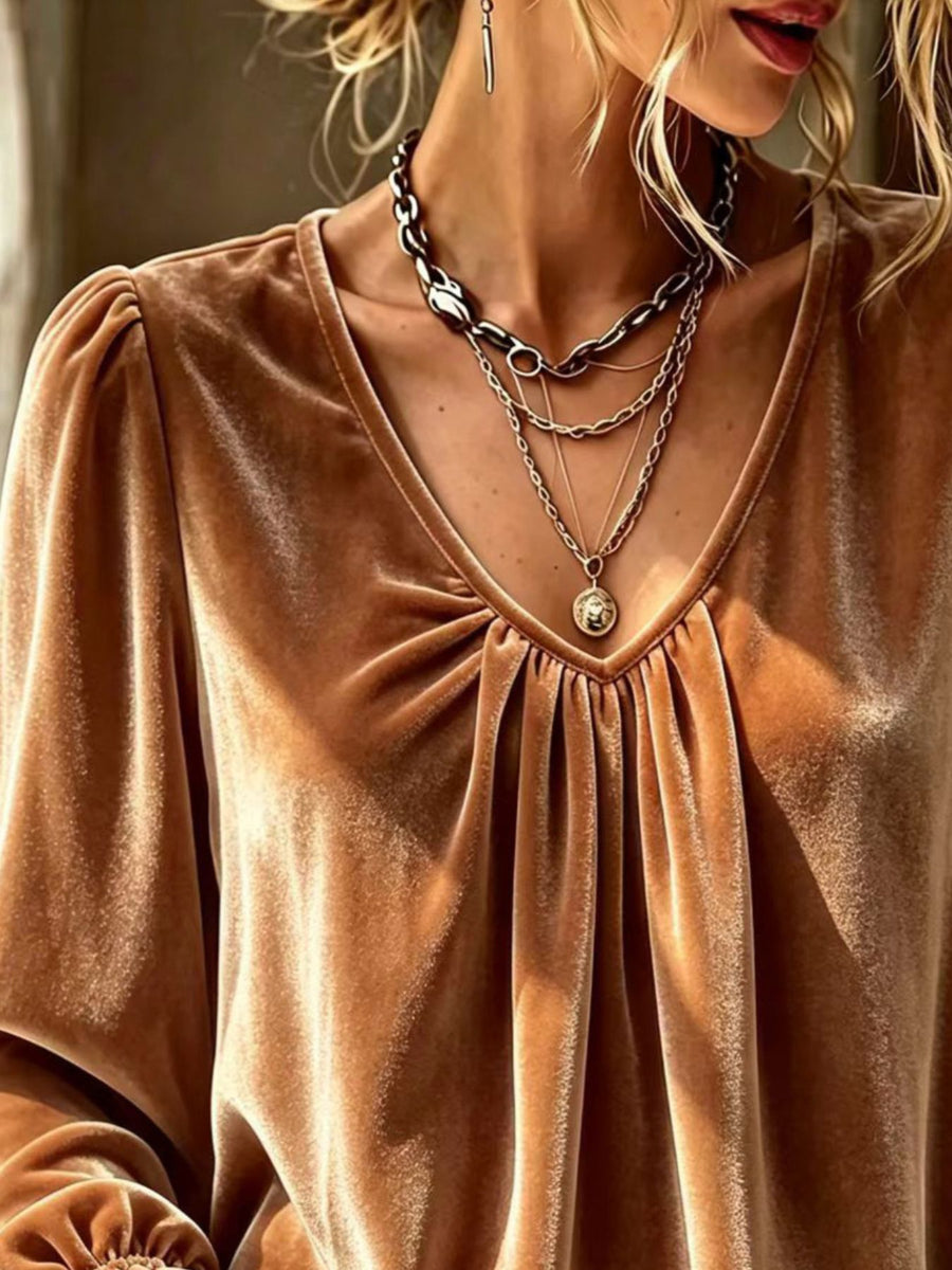 romantic blouse in ivory with v-neck