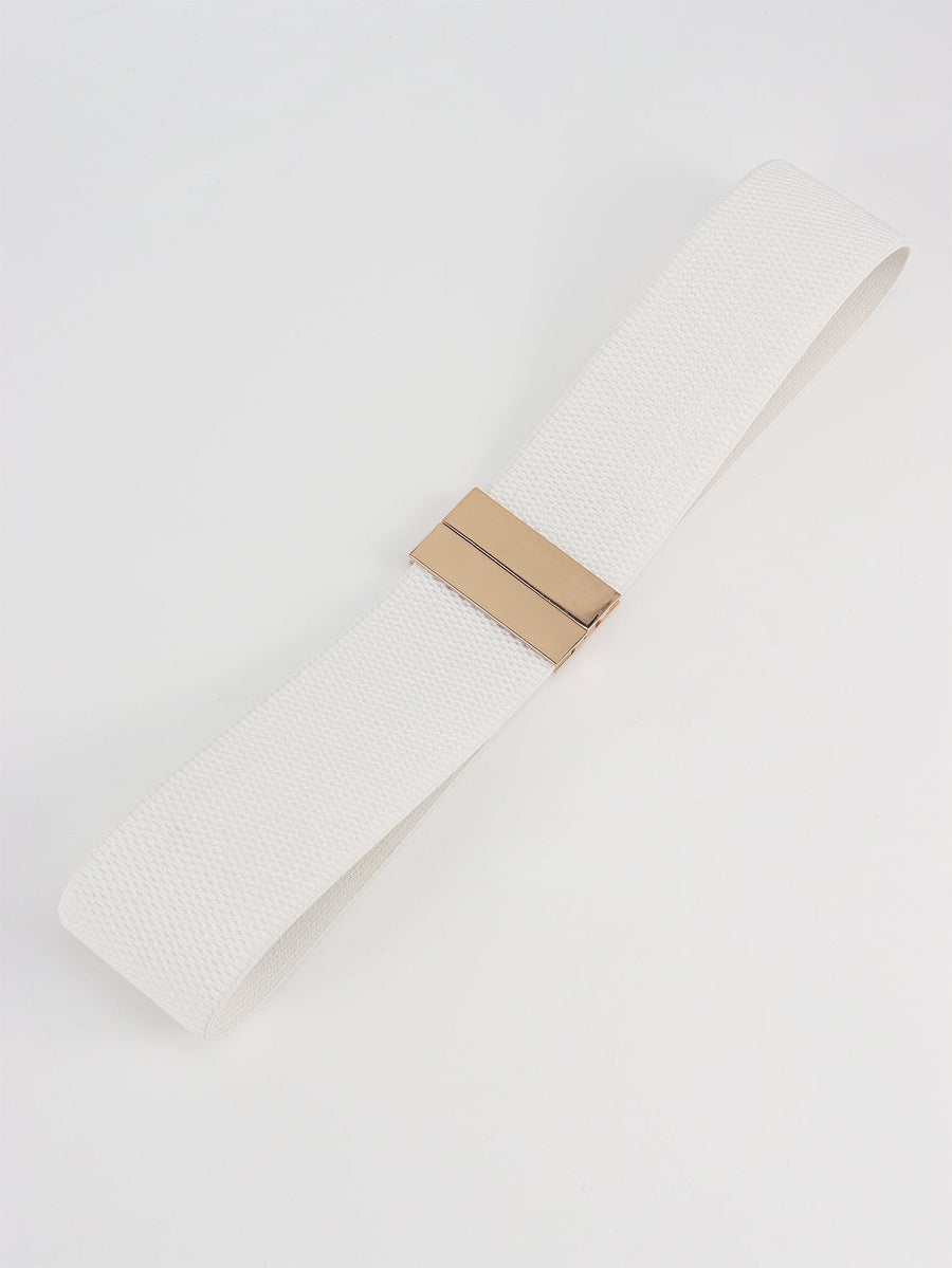 White elastic belt with textured pattern and gold clasp detail