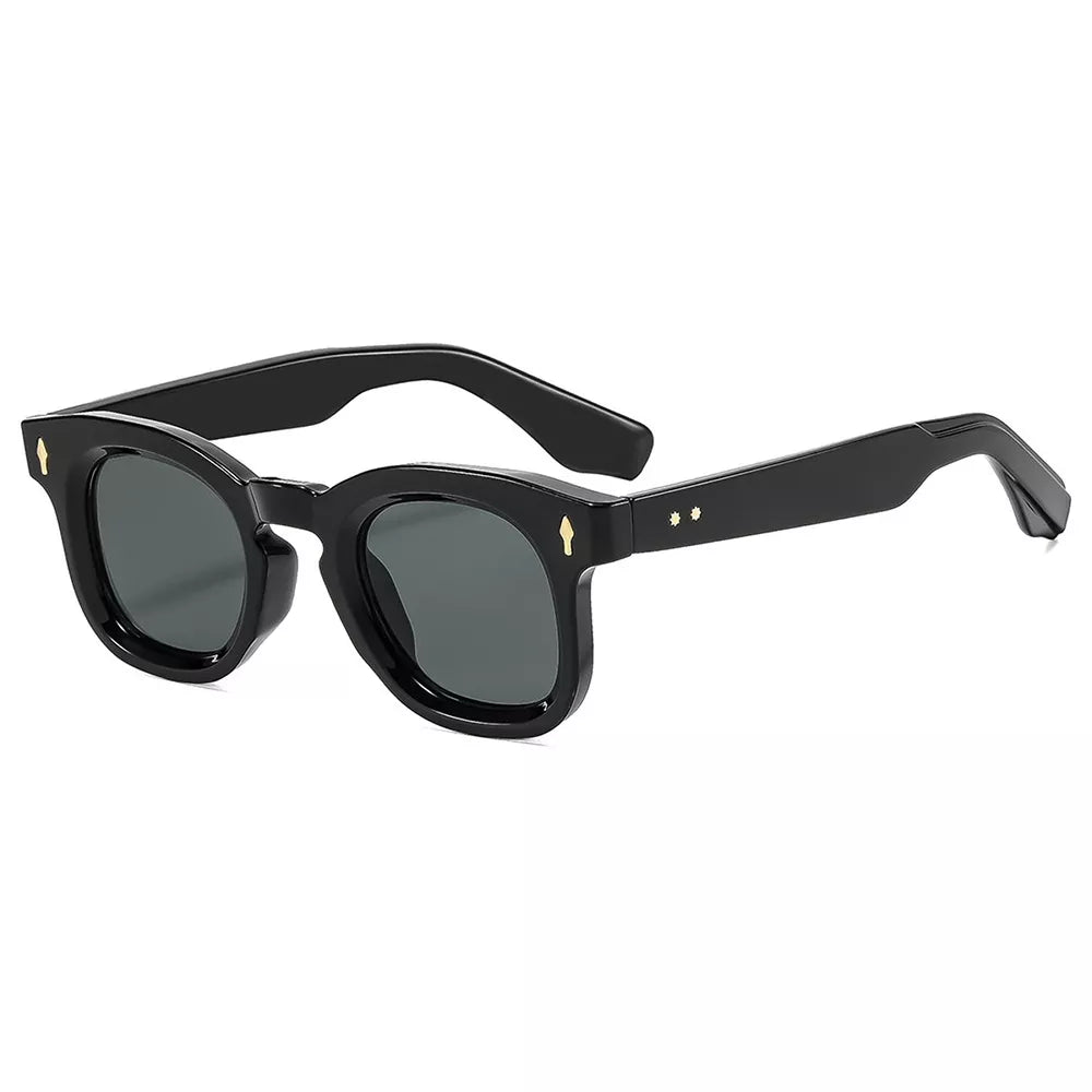 amber sunglasses featuring UV400 protection and tortoiseshell