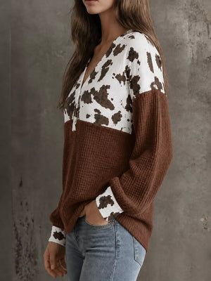 blouse in Taupe with v-neck and long sleeve