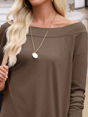 Elegant Off-Shoulder Long Sleeve T-Shirt in Dark Blue with asymmetrical hem