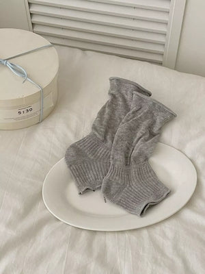 socks in black with breathable and ankle-length
