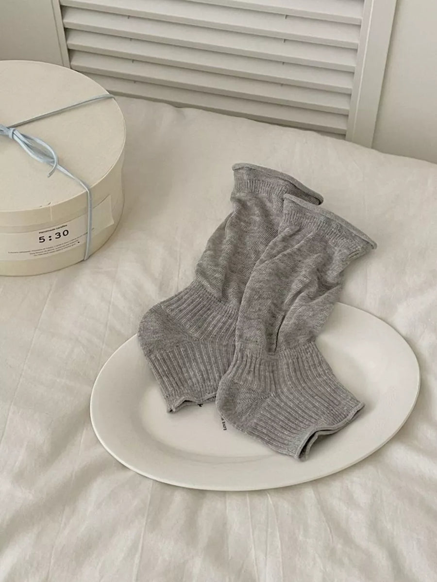 socks in black with breathable and ankle-length