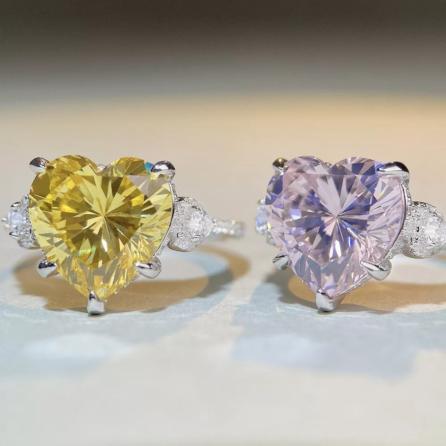 ring in silver featuring heart-shaped stone and fitted fit