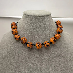 necklace in Orange with beaded and choker