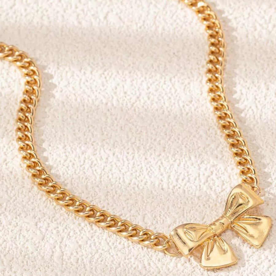 glam necklace in Gold with not applicable