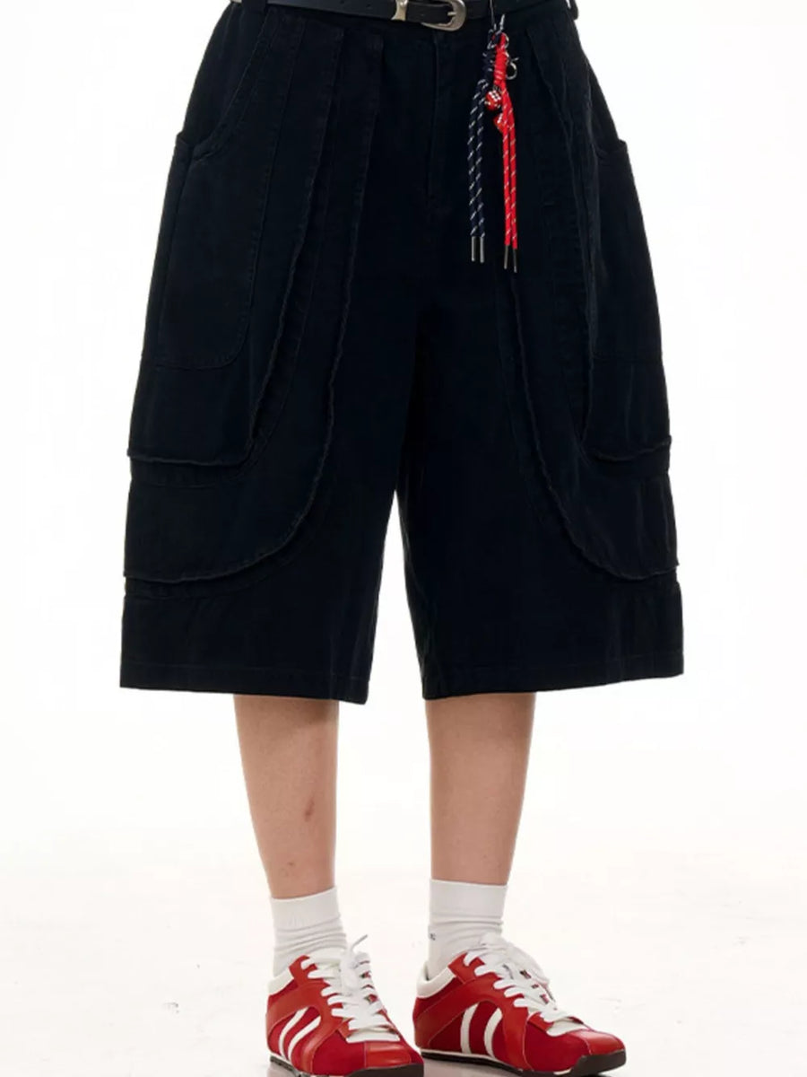 Men's Loose Fit Wide Leg Cargo Capris in Black