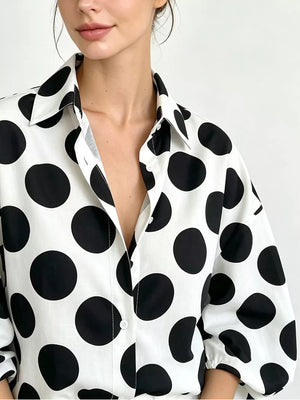 blouse in Black with polka dot and collared