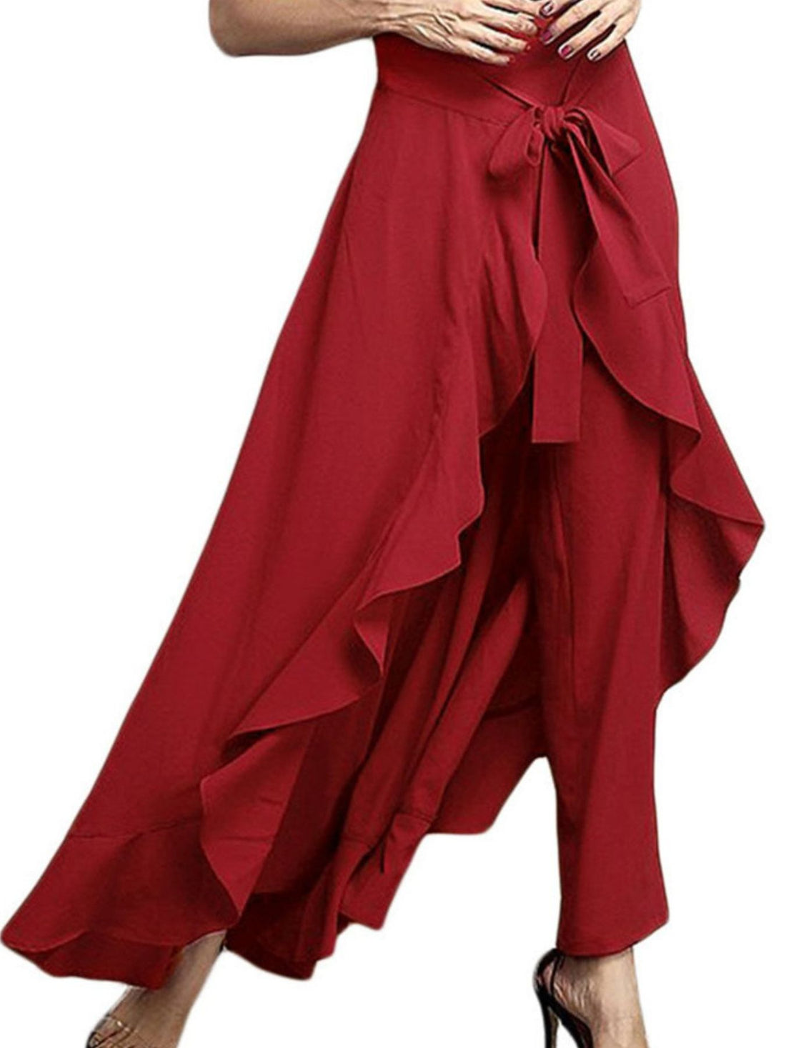 wide-leg pants in Black with tied and full-length