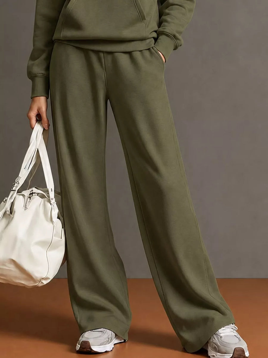 Kangaroo Pocket Hoodie And Pants Set in Black