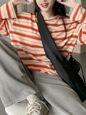 Green-Striped t-shirt with hip-length and pullover