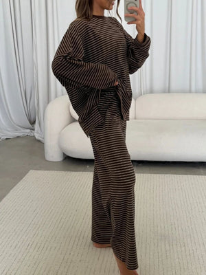 dark brown lounge set with stretchy and long sleeve