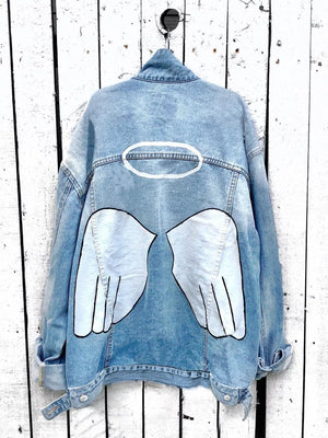Black denim jacket with buttoned and long sleeve