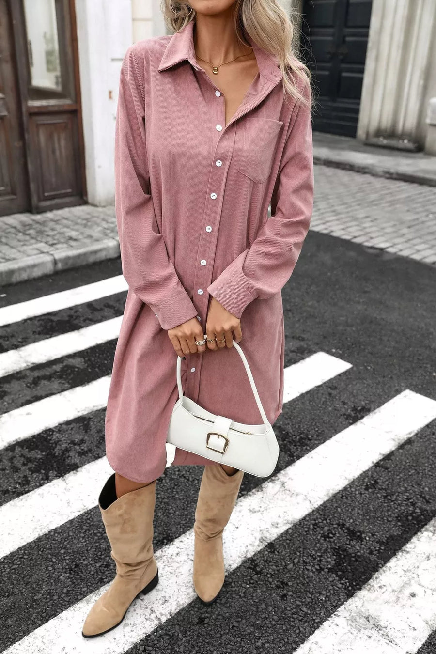 shirt dress in Brown with buttoned and below-knee
