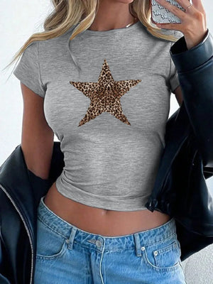 Gray fitted tee with leopard star graphic and crew neck.