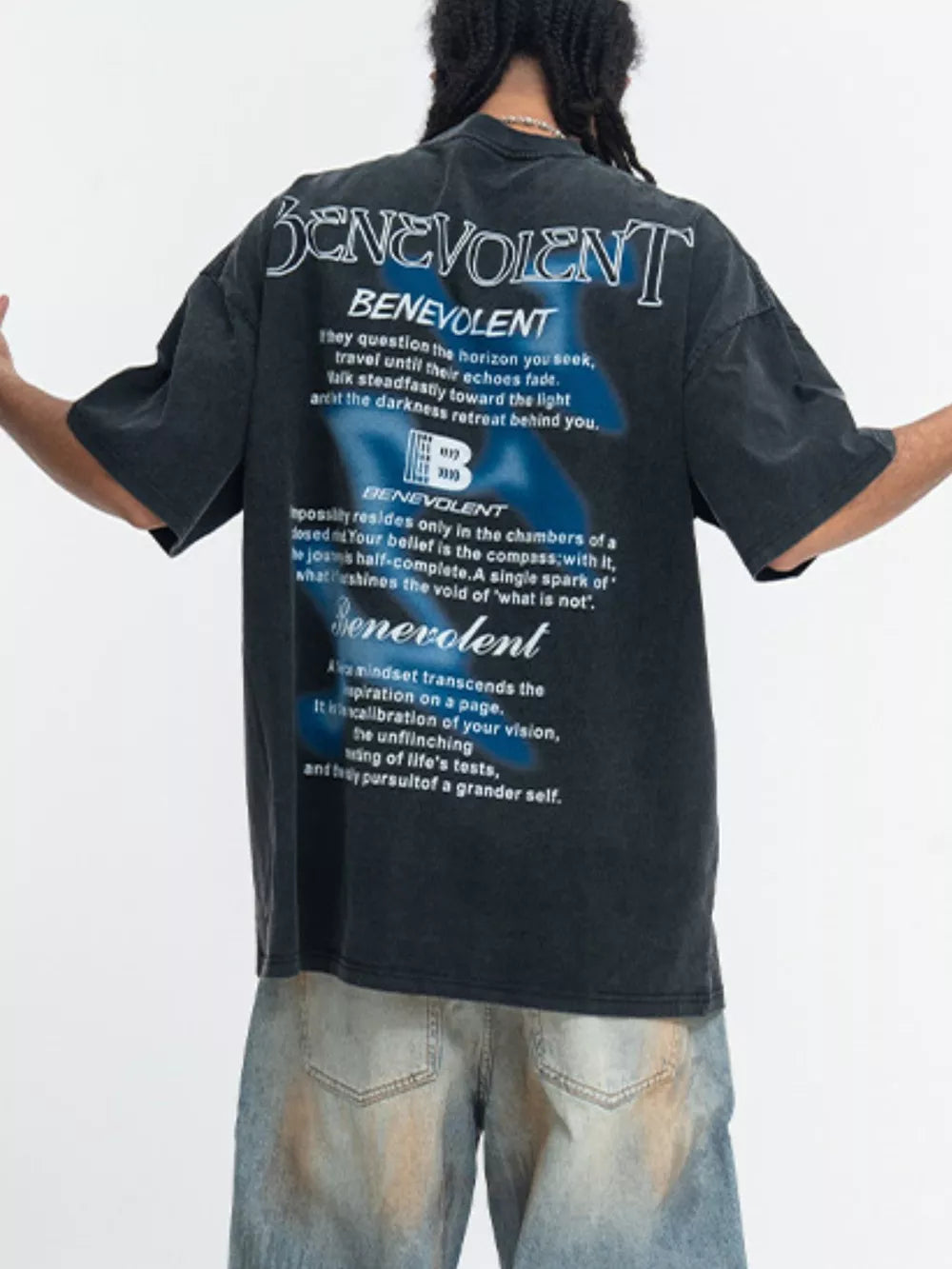 Crew-neck Graphic Oversized Vintage Top in Washed Black