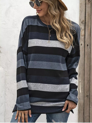t-shirt in Dark Gray with striped and slit