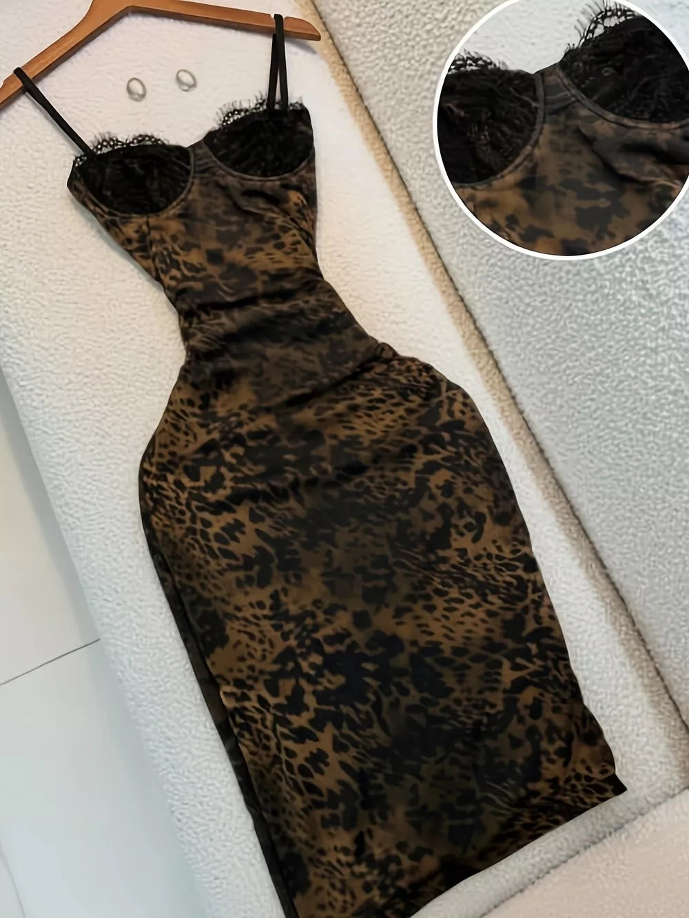 brown bodycon dress with leopard-print and sweetheart