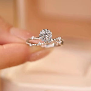 1 Carat 925 Sterling Silver Moissanite Layered Ring in clear with layered design