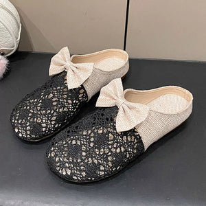 flats in beige with crochet and round toe
