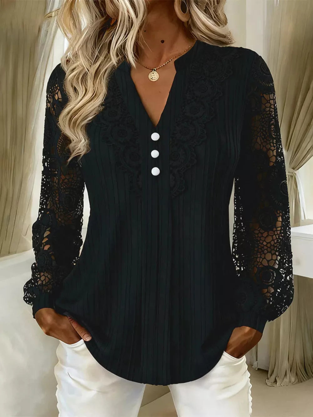 White blouse with ribbed and long sleeve