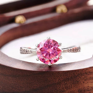 925 sterling silver,Moissanite Carat weight: 3ct Care instructions: Avoid wearin ring in silver with N/A silhouette