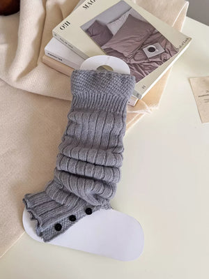 leg warmers in Dust Storm with ribbed knit and full-length