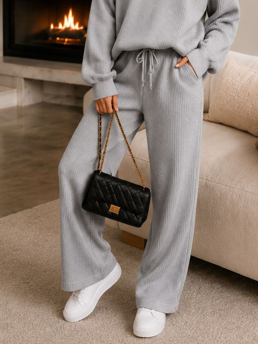 Black relaxed lounge set with collared