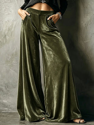wide-leg pants in Fuchsia Pink with pocketed and full-length