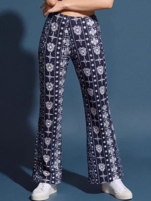 wide-leg pants in navy blue featuring high-waisted and flared fit