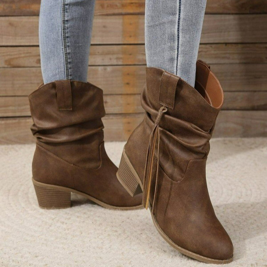 boots in brown with round toe and ankle-length