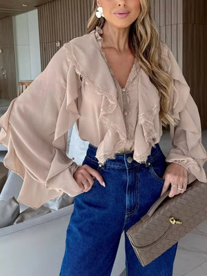 romantic blouse in Pink with v-neck
