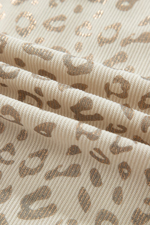 jacket in light beige with collared and long sleeve