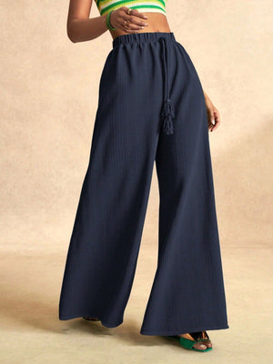 wide-leg pants in Brown with drawstring and full-length