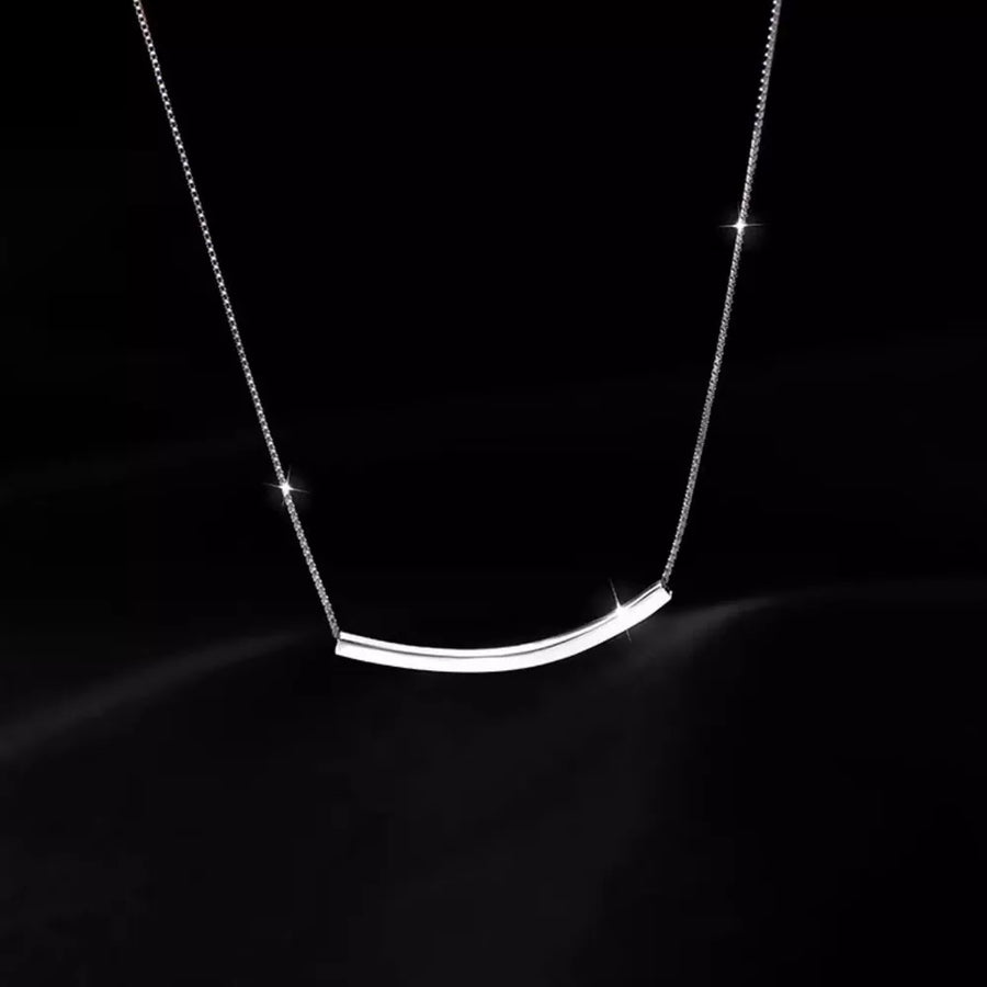 necklace in silver with pendant and choker