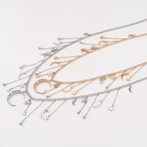 Silver necklace with star charms and sleeveless