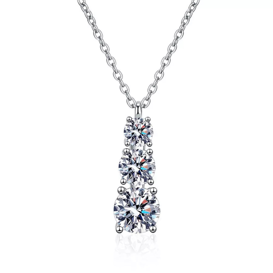 necklace in light blue with pendant and choker