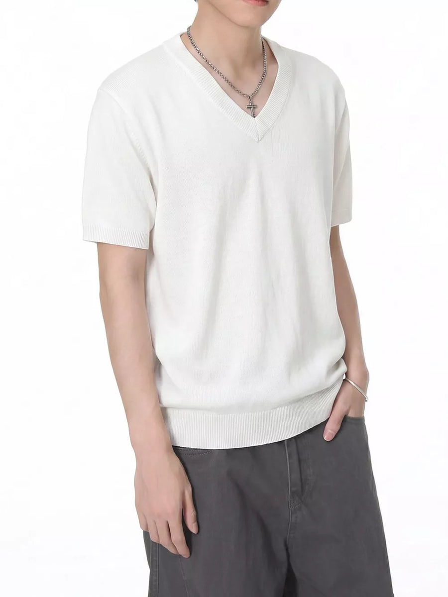 Men's white V-neck knit t-shirt with short sleeves and ribbed hem.